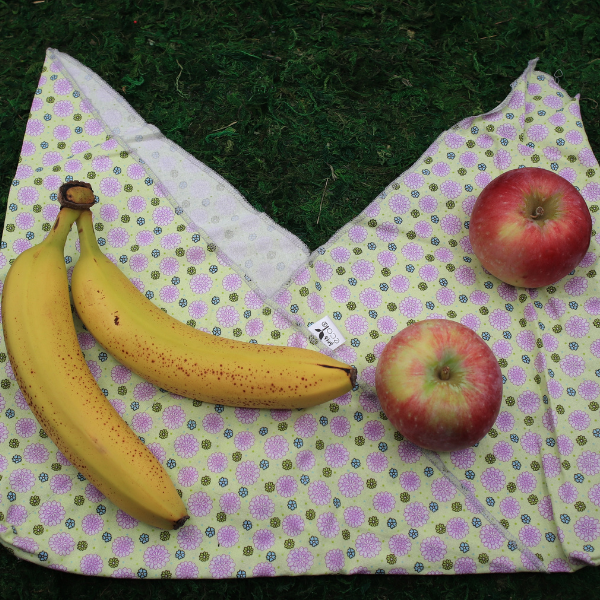 Sac à fruits fait de tissus recyclé (1.50 $ remis à la cause choisie)